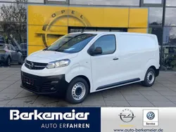 Eis weiß uni Gebraucht 2022 Opel Vivaro-e Combi Edition Van | 37.890 €
