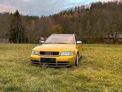 Blau Gebraucht 2000 Audi A4 Premium Kombi | 2.850 € (Etwas zu teuer)