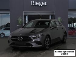 Grau Gebraucht 2024 Mercedes A180 Progressive Limousine | 27.990 € (Fairer Preis)