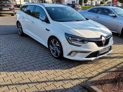 Weiß Gebraucht 2017 Renault Mégane GrandTour GT Kombi | 13.999 €