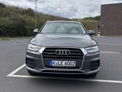Grau Gebraucht 2015 Audi Q3 SUV | 18.199 € (Fairer Preis)