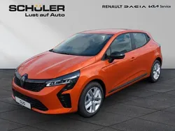 Orange Gebraucht 2025 Renault Clio V Evolution Kleinwagen | 18.800 € (Etwas zu teuer)