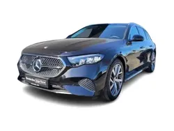 Schwarz Gebraucht 2023 Mercedes E300 Avantgarde Kombi | 51.685 €