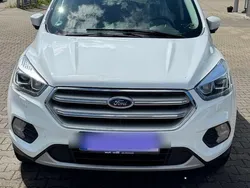 Weiß Gebraucht 2019 Ford Kuga SUV | 14.900 € (Guter Preis)