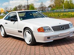 Weiß Gebraucht 1993 Mercedes SL300 Cabrio | 19.500 €