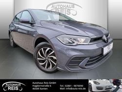 Grau Gebraucht 2024 VW Polo Life Kleinwagen | 18.190 € (Guter Preis)