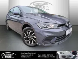 Grau Gebraucht 2024 VW Polo Life Kleinwagen | 18.500 € (Guter Preis)