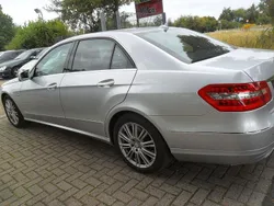 Silber Gebraucht 2011 Mercedes E300 Limousine | 8.999 € (Fairer Preis)