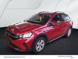 Rot Gebraucht 2024 VW Taigo Life SUV | 18.340 € (Guter Preis)