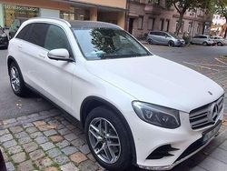 Weiß Gebraucht 2017 Mercedes GLC220 AMG line Limousine | 26.500 € (Guter Preis)