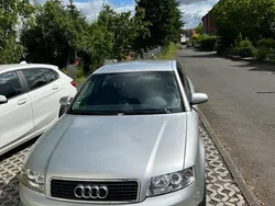 Silber Gebraucht 2004 Audi A4 Limousine | 5.500 €