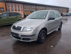Beige Gebraucht 2006 Skoda Fabia Cool Edition Limousine | 600 € (Superpreis)