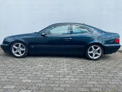 Blau Gebraucht 2000 Mercedes 200 Coupé | 2.400 €