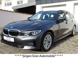 Grau Gebraucht 2020 BMW 320 Sport Line Kombi | 21.990 € (Fairer Preis)