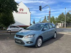 Blau Gebraucht 2009 Ford Focus Titanium Kombi | 3.990 € (Fairer Preis)