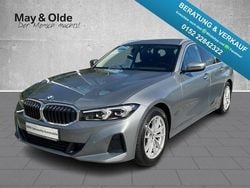 Grau Gebraucht 2024 BMW 318 Sport Line Kombi | 26.444 € (Guter Preis)