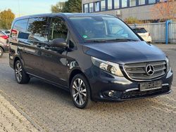 Cavansitblau metallic Gebraucht 2019 Mercedes Vito Kombi | 26.999 € (Teuer)