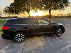 Schwarz Gebraucht 2020 Ford Focus Cool & Connect Kombi | 14.690 € (Fairer Preis)