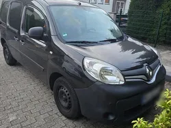 Schwarz Gebraucht 2016 Renault Kangoo Van / Kleinbus | 5.800 € (Fairer Preis)