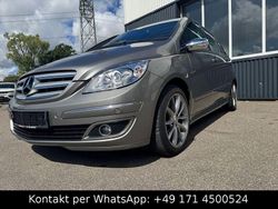Grau Gebraucht 2006 Mercedes B200 Sport Van / Kleinbus | 3.490 € (Fairer Preis)