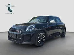 Schwarz Gebraucht 2024 Mini Cooper S Classic Kleinwagen | 32.390 € (Teuer)