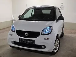 Weiß Gebraucht 2017 Smart ForTwo Cabrio Passion Cabrio | 12.800 € (Fairer Preis)