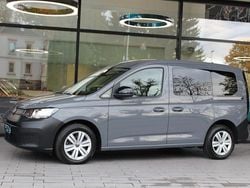 Grau Gebraucht 2022 VW Caddy Van / Kleinbus | 23.300 € (Guter Preis)