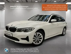 Weiß Gebraucht 2022 BMW 318 Sport Line Limousine | 24.850 € (Superpreis)