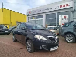 Schwarz Gebraucht 2014 Lancia Ypsilon Gold Kleinwagen | 8.900 €