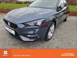 Grau Gebraucht 2023 Seat Leon FR Limousine | 25.904 € (Fairer Preis)