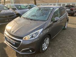 Grau Gebraucht 2019 Peugeot 208 Allure Kleinwagen | 5.950 € (Superpreis)