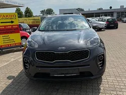 Grau Gebraucht 2016 Kia Sportage Vision SUV | 11.990 € (Fairer Preis)