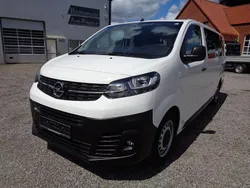 Jade weiss/arktis weiss Gebraucht 2022 Opel Vivaro Edition Van | 22.967 € (Teuer)