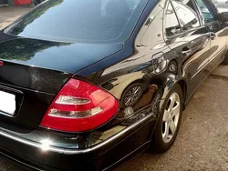 Schwarz Gebraucht 2004 Mercedes E240 Avantgarde Limousine | 3.250 € (Fairer Preis)