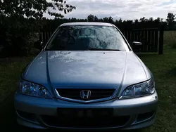 Silber Gebraucht 2003 Honda Accord Limousine | 800 €