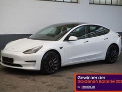 Weiß Gebraucht 2022 Tesla Model 3 Performance Limousine | 30.850 € (Guter Preis)
