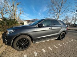 Grau Gebraucht 2016 Mercedes GLE350 SUV | 29.500 € (Fairer Preis)