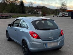 Blau Gebraucht 2009 Opel Corsa Kleinwagen | 1.250 € (Guter Preis)