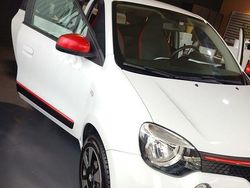 Weiß Gebraucht 2016 Renault Twingo Experience Kleinwagen | 5.600 € (Fairer Preis)