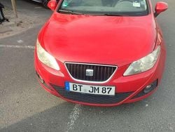 Rot Gebraucht 2011 Seat Ibiza SC Kleinwagen | 2.200 € (Superpreis)