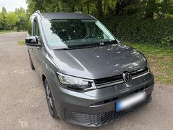 Grau Gebraucht 2021 VW Caddy Van / Kleinbus | 25.999 € (Teuer)