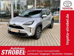 Schimmering silber metallic Gebraucht 2024 Toyota Yaris Cross Team SUV | 26.280 € (Fairer Preis)
