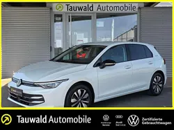 Weiß Gebraucht 2024 VW Golf VIII Goal Limousine | 29.480 € (Superpreis)