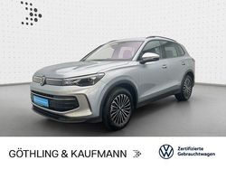 Oyster silver metallic Gebraucht 2024 VW Tiguan Life SUV | 33.880 € (Fairer Preis)