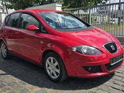 Rot Gebraucht 2005 Seat Altea Stylance Van / Kleinbus | 1.990 € (Fairer Preis)