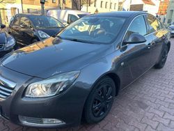 Grau Gebraucht 2010 Opel Insignia Edition Limousine | 3.300 € (Fairer Preis)