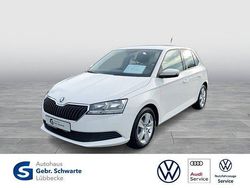 Weiß Gebraucht 2021 Skoda Fabia Cool Plus Limousine | 12.590 € (Fairer Preis)