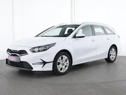 Wd cararraweiss Gebraucht 2022 Kia Ceed Vision Limousine | 18.539 € (Fairer Preis)