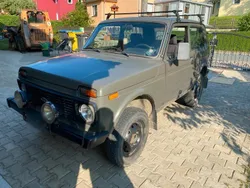 Grau Gebraucht 2008 Lada niva SUV | 3.650 € (Teuer)