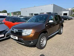 Braun Gebraucht 2010 Dacia Duster Lauréate SUV | 5.290 € (Fairer Preis)
